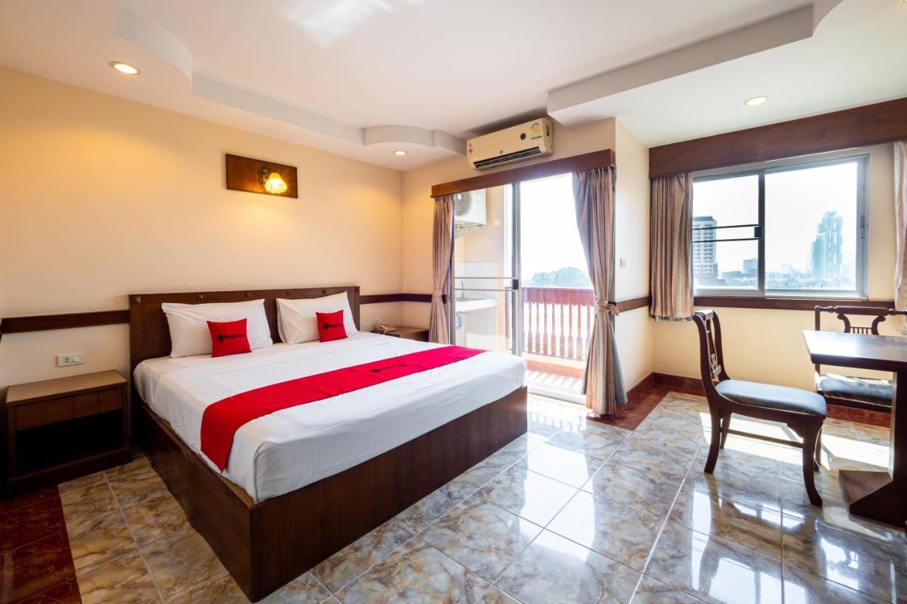 Reddoorz Navin Mansion 3 Pattaya Hotel ภายนอก รูปภาพ