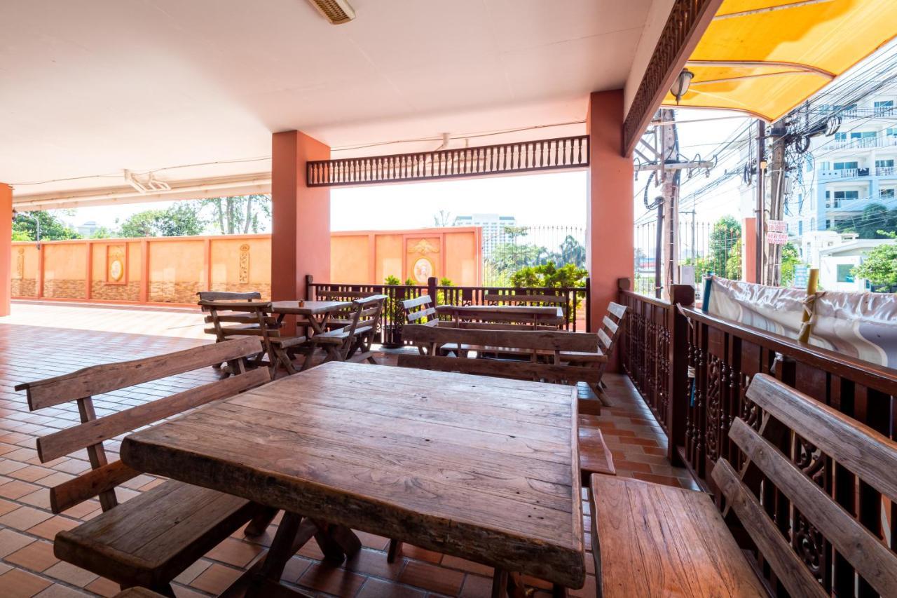 Reddoorz Navin Mansion 3 Pattaya Hotel ภายนอก รูปภาพ