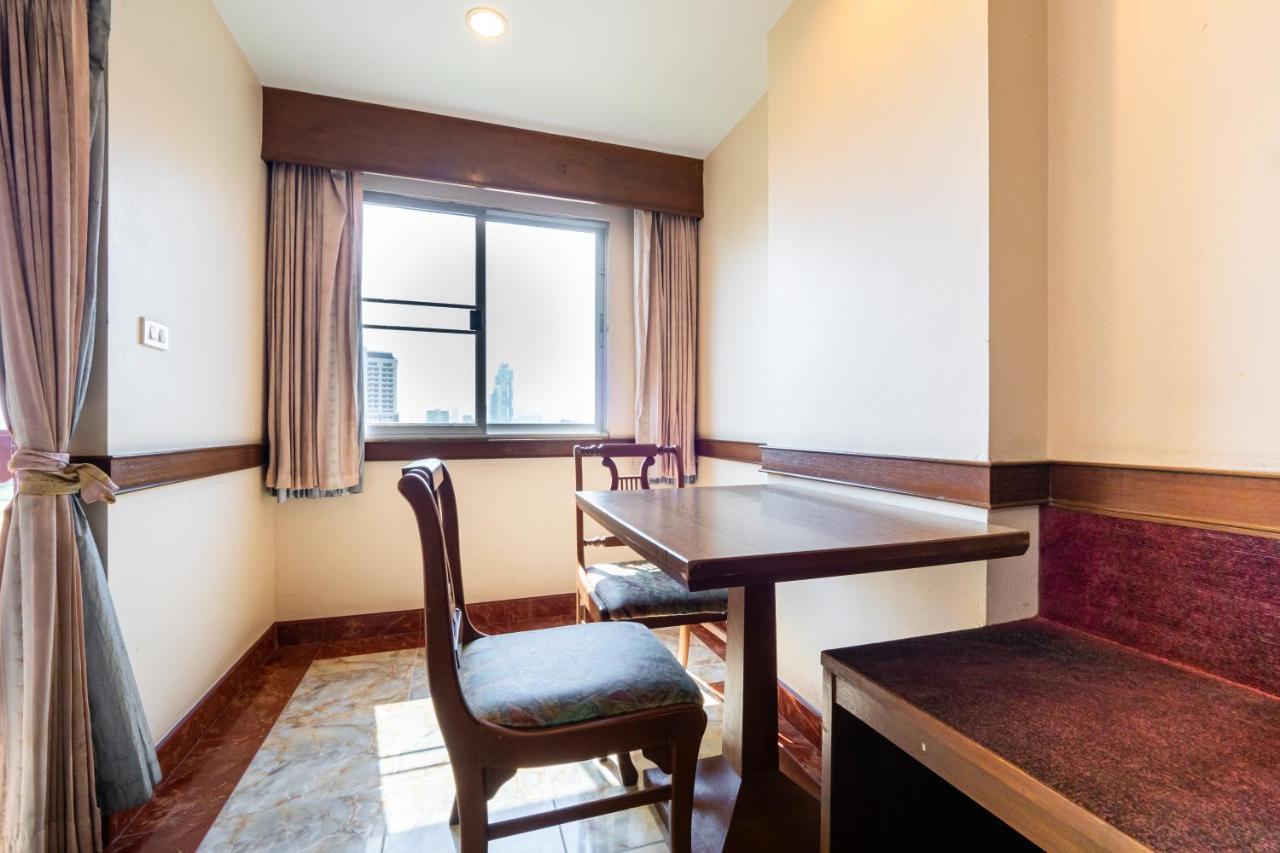 Reddoorz Navin Mansion 3 Pattaya Hotel ภายนอก รูปภาพ