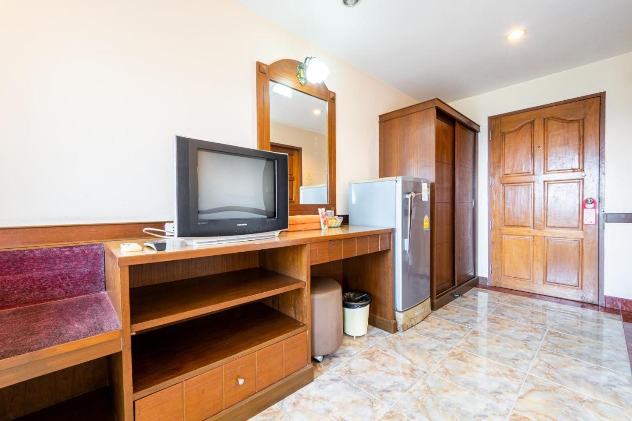 Reddoorz Navin Mansion 3 Pattaya Hotel ภายนอก รูปภาพ