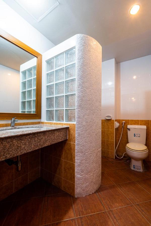 Reddoorz Navin Mansion 3 Pattaya Hotel ภายนอก รูปภาพ